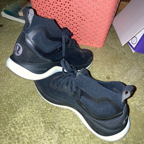 Black Lululemon Training shoes - Picture 1 of 4